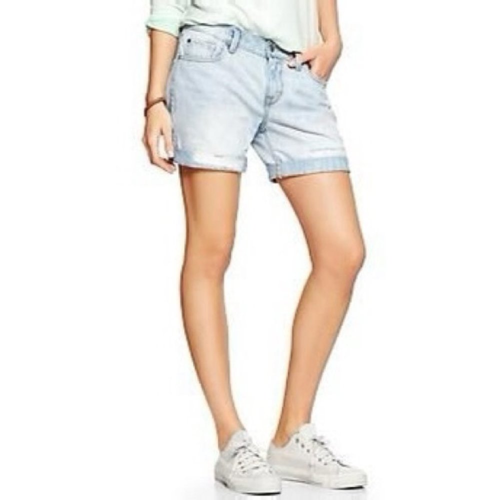 GAP sexy boyfriend destructed lowrise denim shorts(997) - Picture 3 of 10